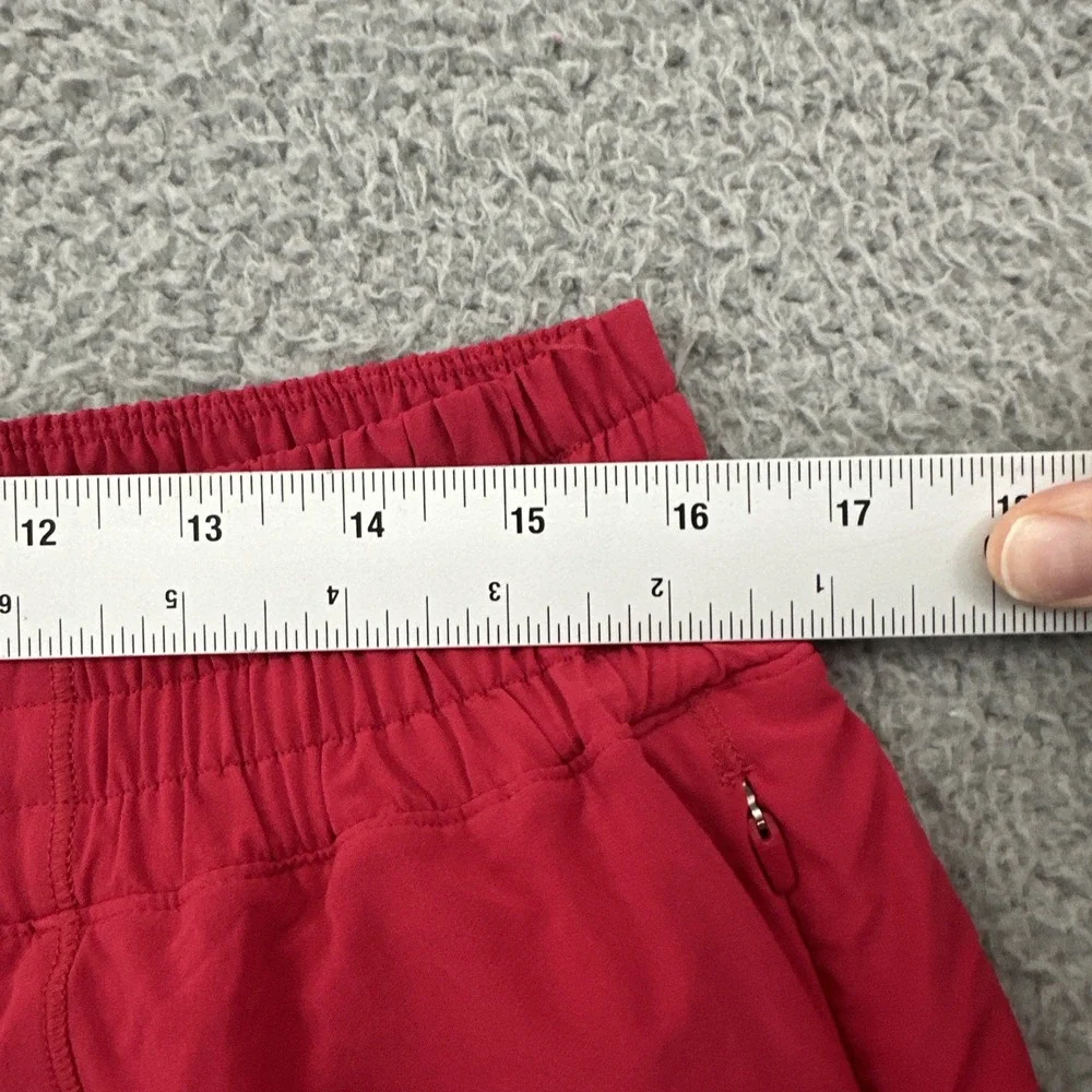 Lululemon Hotty Hot Shorts High Rise 2.5